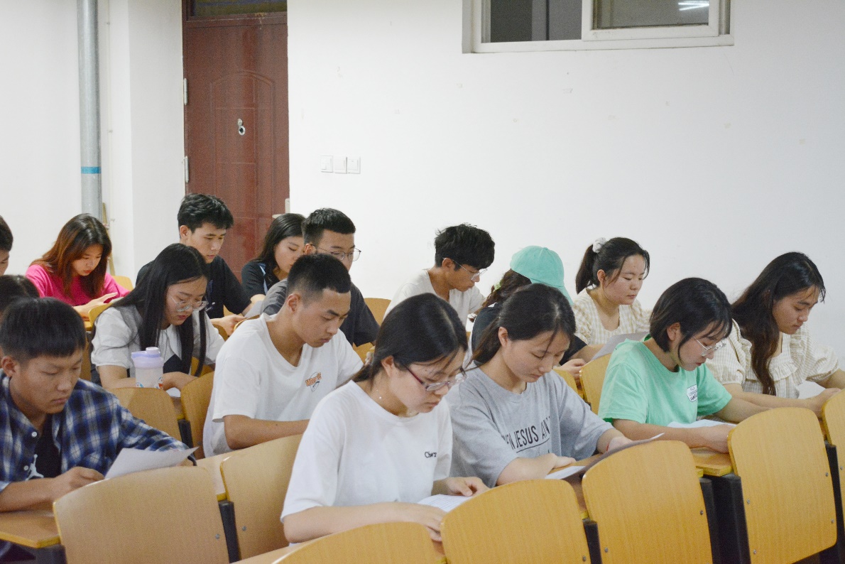 说明: C:\Users\朱龙宇\Desktop\7FC0D0BED42B91426A49AD87E5CE4152.jpg