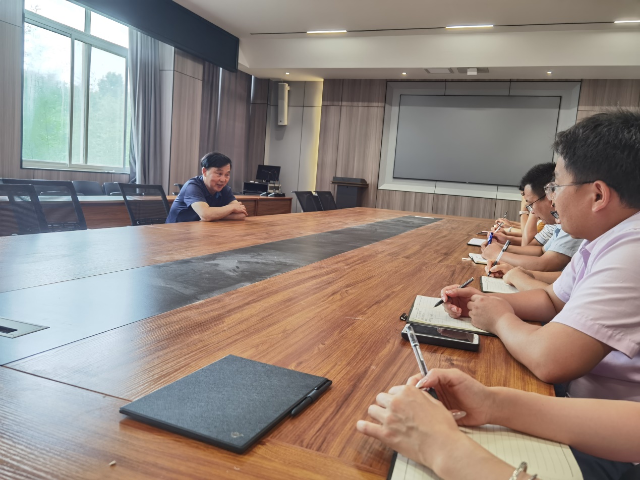 说明: C:\Users\hp\AppData\Local\Temp\WeChat Files\81b5a3af0a9b55cba92267dd6ef6cb4.jpg